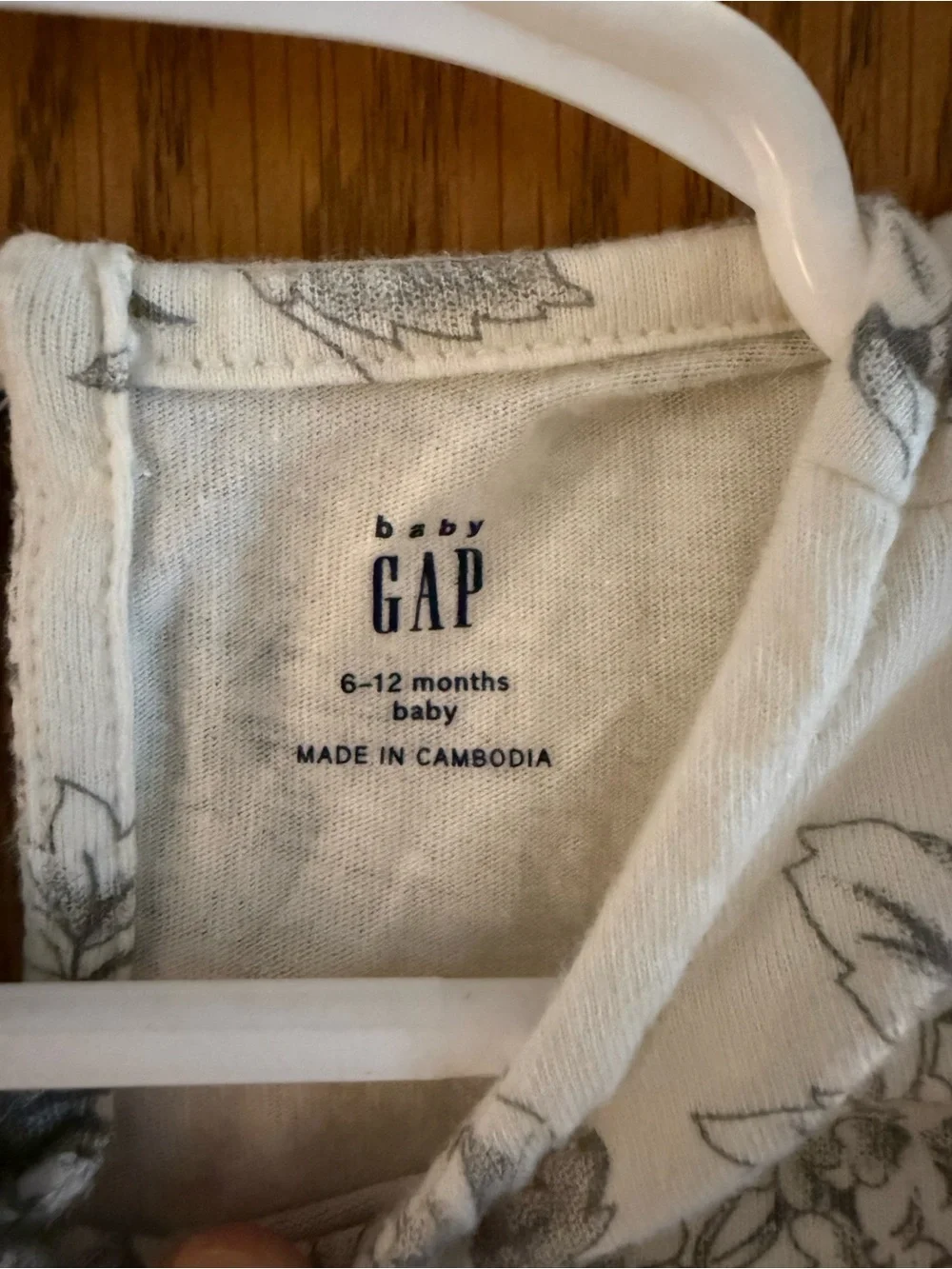GAP Baby Floral Romper in Cream and Gray 6-12M